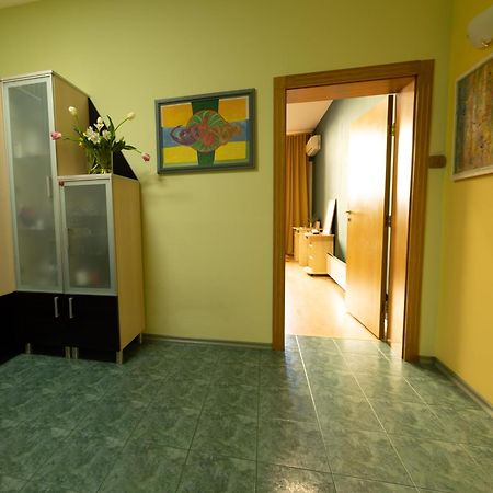 Arte Vitosha Blvd Appartement Sofia Buitenkant foto